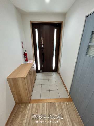 New 3LDK Apartment for Rent in Naha's Omoromachi, Okinawa - Thumbnail 2