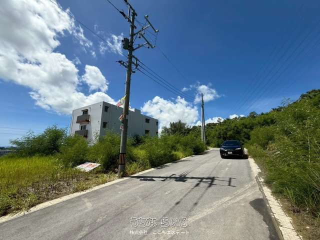 Land for Sale in Okinawa City Koja - 43 Tsubo Plot with Ocean View Potential - Thumbnail 2