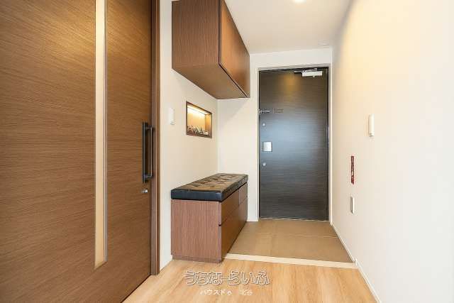 Luxury Ocean View Apartment with Roof Terrace in Chatan, Okinawa - Image 1