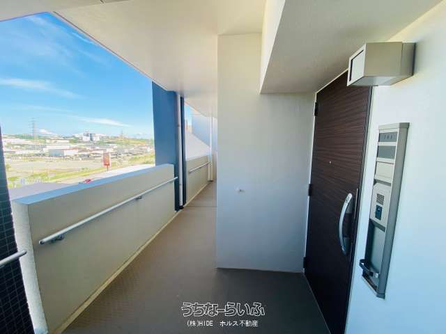 2LDK Condo for Sale in Chatan, Okinawa - 74.33m² - Thumbnail 3