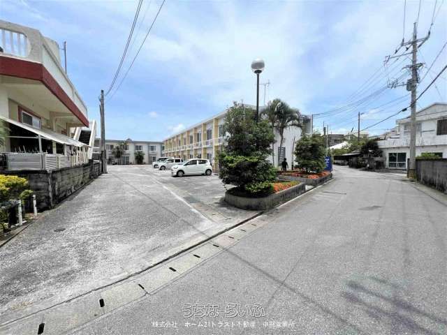 Leopalace Menso-Re 101: Furnished 1K Apartment in Okinawa City - Thumbnail 4