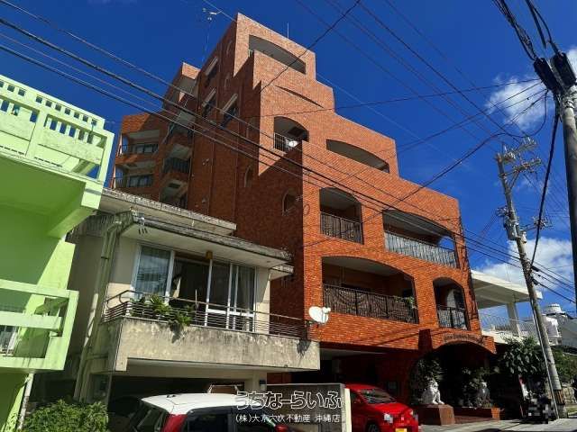 Renovated 1LDK Apartment for Sale in Naha, Okinawa - Image 1