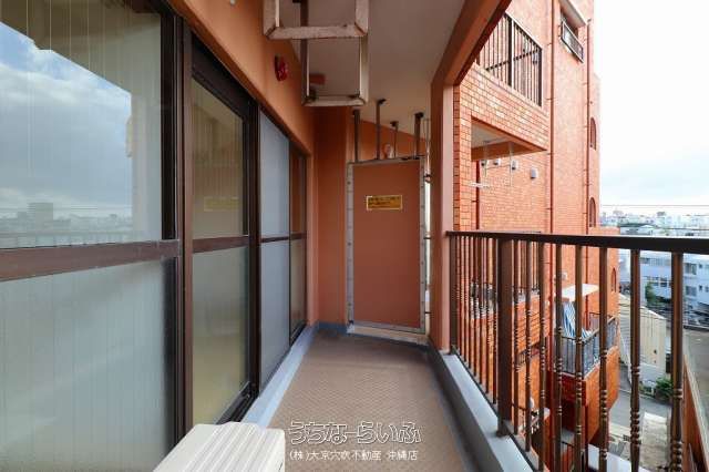 Renovated 1LDK Apartment for Sale in Naha, Okinawa - Thumbnail 4
