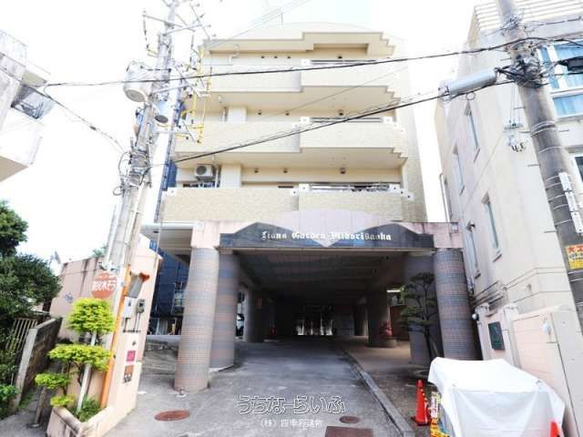 Renovated 3LDK Apartment for Sale in Naha City, Okinawa - Thumbnail 2