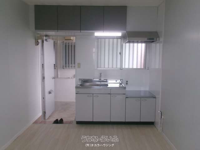 Shinonome-so 311 Apartment for Rent in Ginowan, Okinawa - Thumbnail 3