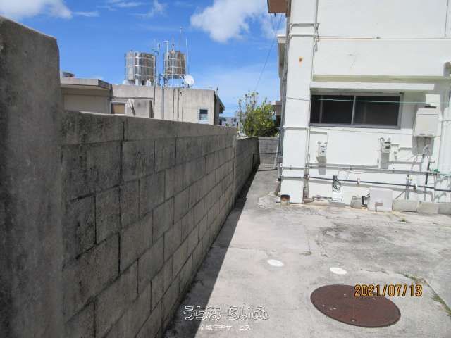 Land for Sale with Rental Building in Naha, Okinawa - Thumbnail 4