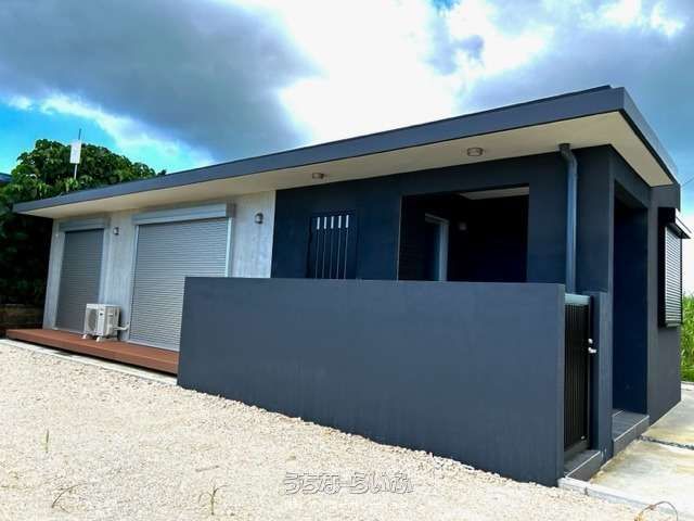 New 3LDK House with Shop Space on Large Corner Lot in Miyakojima - Thumbnail 2