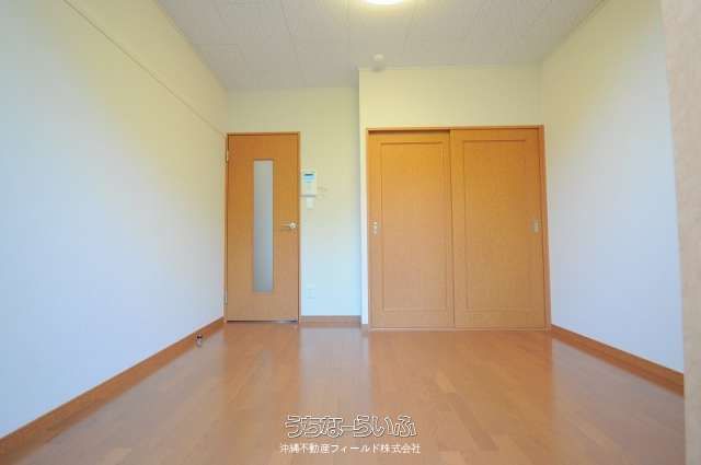 Leopalace Naka-Mae Ni 202: 1K Apartment for Rent in Naha, Okinawa - Thumbnail 2