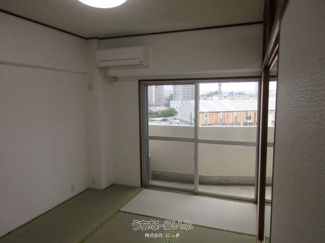 Renovated 3DK Apartment in Urasoe with Brand New Fixtures - Thumbnail 4