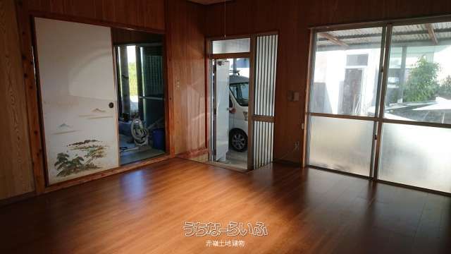 232.26㎡ Land with 2LDK House in Uruma, Okinawa for Sale - Thumbnail 3