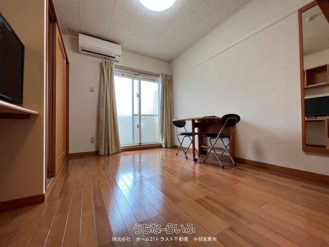 Leopalace HIDE 102: Furnished 1K Apartment for Rent in Okinawa City - Thumbnail 2