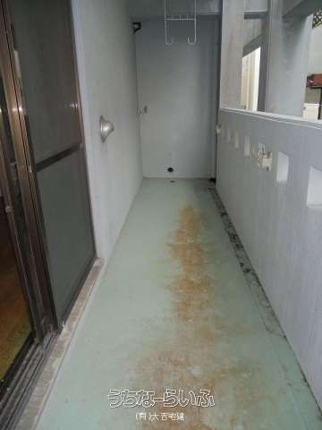 Hiyu 205: 1R Apartment for Rent in Ginowan, Okinawa - Thumbnail 2