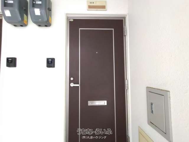 1K Apartment for Rent in Naha's Shintoshin Area, Okinawa - Thumbnail 2