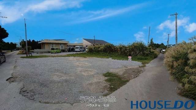 331m² Land Plot for Sale on Sesoko Island, Motobu, Okinawa - Image 1