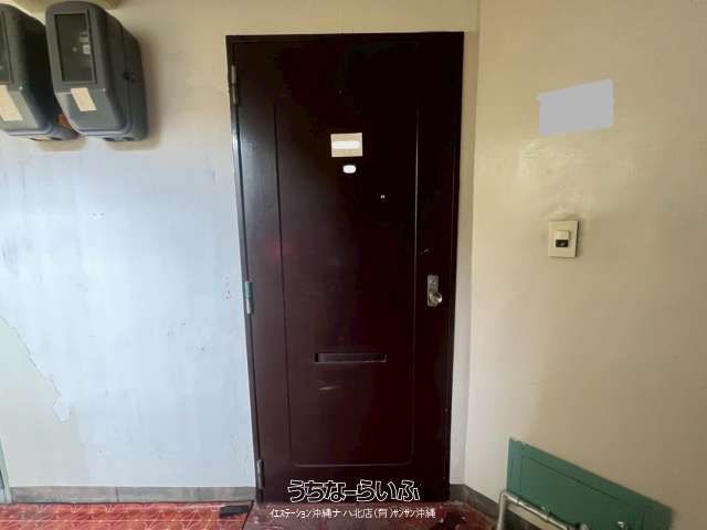 2LDK Top-Floor Corner Apartment for Sale in Naha, Okinawa - Thumbnail 3