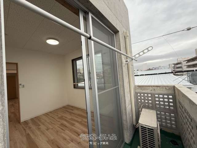 New 3LDK Pet-Friendly Apartment for Rent in Urasoe, Okinawa - Thumbnail 2