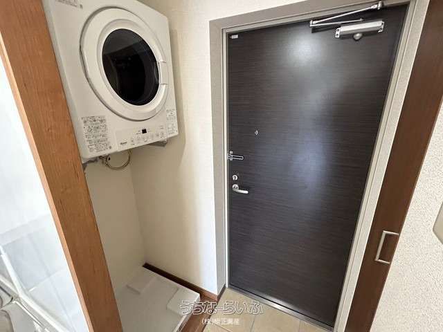 Modern 1K Apartment for Rent in Naha, Okinawa - No Deposit - Thumbnail 3