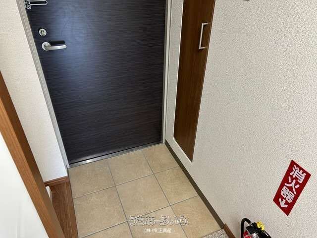 Modern 1K Apartment for Rent in Naha, Okinawa - No Deposit - Thumbnail 4