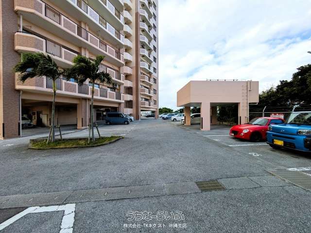 Sazan Palace Urasoe Minatogawa II 3LDK Apartment for Sale - Thumbnail 2
