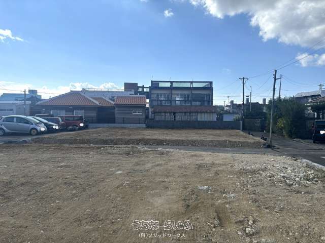 240.29m² Residential Land for Sale in Itoman, Okinawa - Thumbnail 4