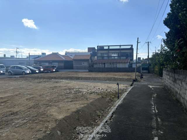 240.29m² Residential Land for Sale in Itoman, Okinawa - Thumbnail 2