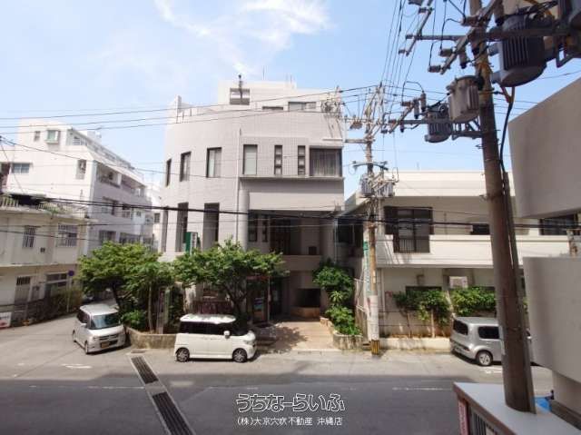 Renovated 1SLDK Apartment in Lions Mansion Tomari, Naha - Thumbnail 2
