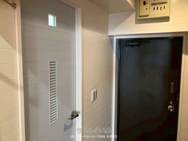 Renovated 1R Apartment for Sale in Naha, Okinawa near Miebashi Station - Thumbnail 4