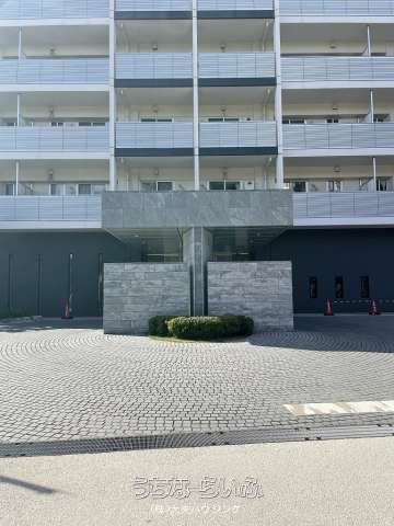 Luxury 1LDK Apartment in RYU:X TOWER, Omoromachi, Naha - Thumbnail 2