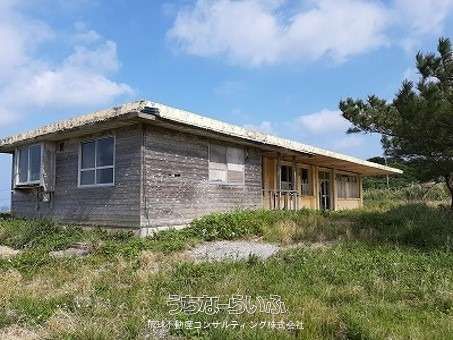 Land for Sale in Hedo, Kunigami Village, Okinawa - 3398.54m² - Thumbnail 4