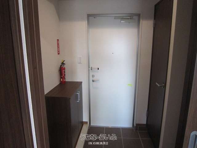 Rent 1LDK Apartment in Nakagusuku, Okinawa - Benefit Mansion - Thumbnail 3