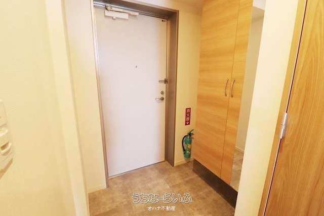 1LDK Apartment for Rent in Okinawa City with Ocean Views - Thumbnail 4