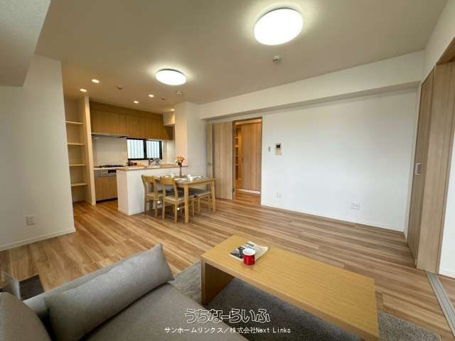 Renovated 3LDK Apartment for Sale in Courte Village Naha, Okinawa - Thumbnail 4