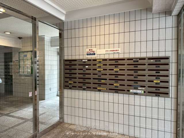 Renovated 3LDK Apartment for Sale in Naha, Okinawa - Lions Mansion Tsuboya - Thumbnail 3