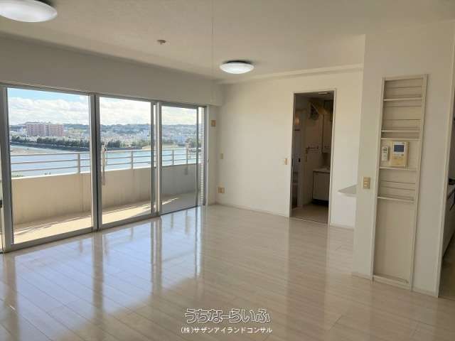 F Stage Toyosaki Riverfront 907: 2LDK Apartment Rent in Okinawa - Thumbnail 2