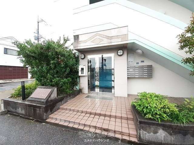 Sunlight Terrace 302 1K Apartment for Rent in Naha, Okinawa - Thumbnail 3