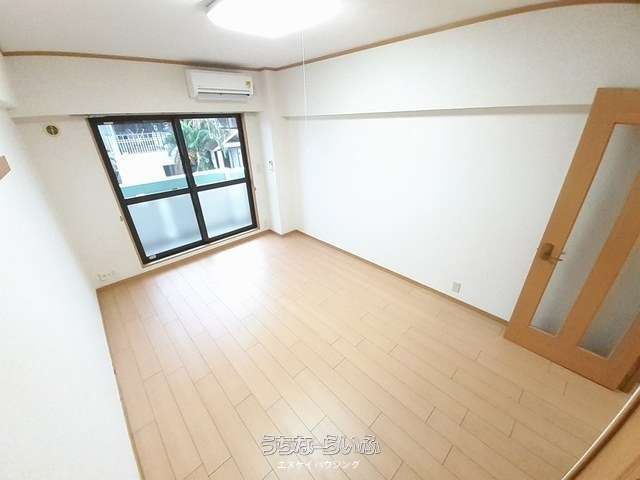 Sunlight Terrace 302 1K Apartment for Rent in Naha, Okinawa - Thumbnail 4
