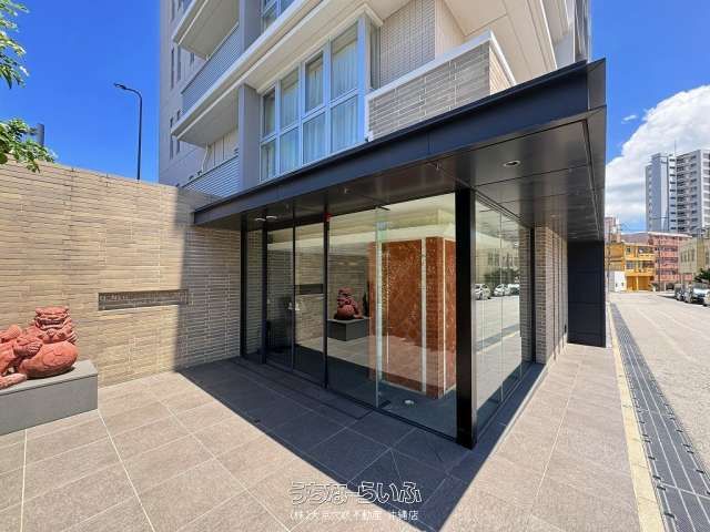 3LDK Apartment with Sea View in Lions Urasoe Shiroma Grand Terrace - Thumbnail 2