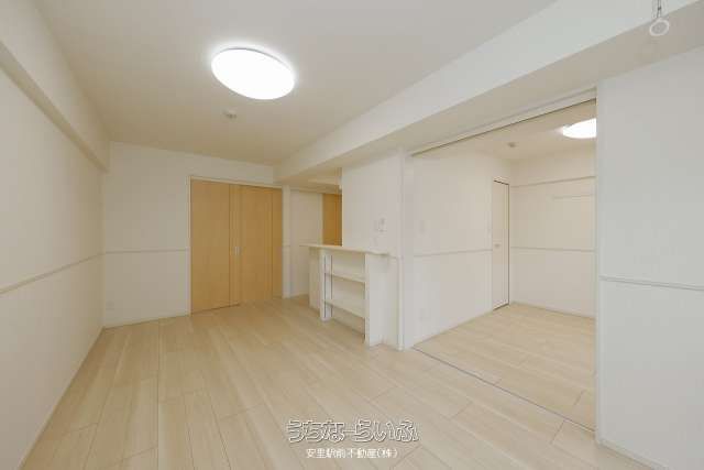 South Breeze 202: New Pet-Friendly 2LDK Apartment in Urasoe - Thumbnail 3