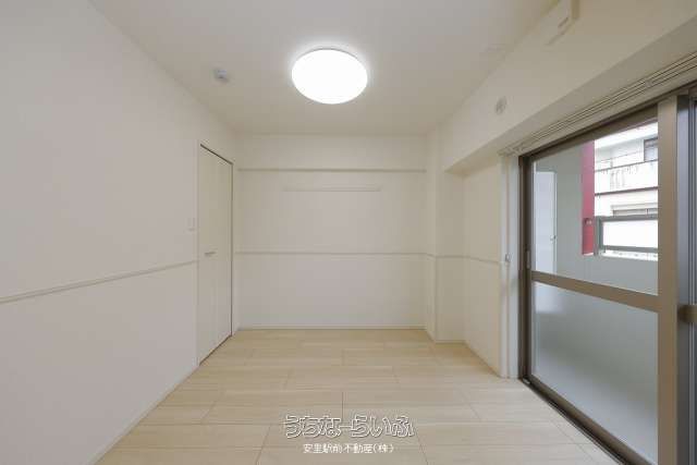 South Breeze 202: New Pet-Friendly 2LDK Apartment in Urasoe - Thumbnail 4