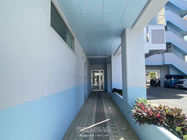 1R Apartment for Rent in Naha, Okinawa - Bon Calme Shirotake - Thumbnail 2