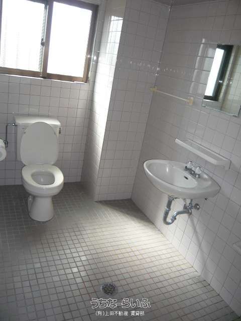 1R Apartment for Rent in Urasoe City, Okinawa - Wa Heights - Thumbnail 4