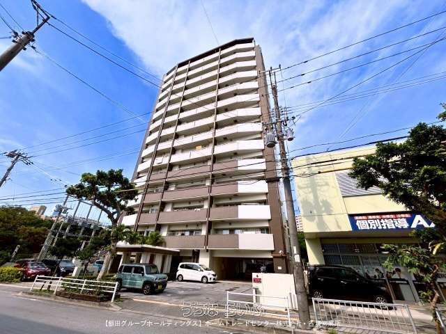 3LDK Apartment with Japanese Room in Urasoe, Okinawa | 65.3 sqm - Thumbnail 3