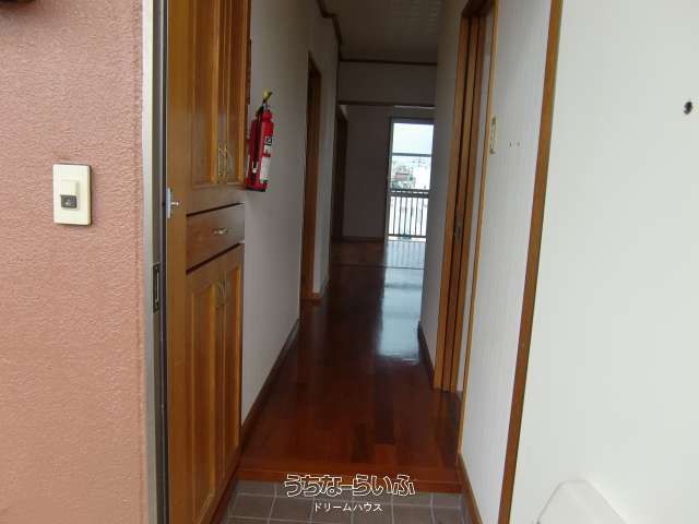 Co-op Maruyoshi 3DK Apartment for Rent in Nakagusuku Village - Thumbnail 4