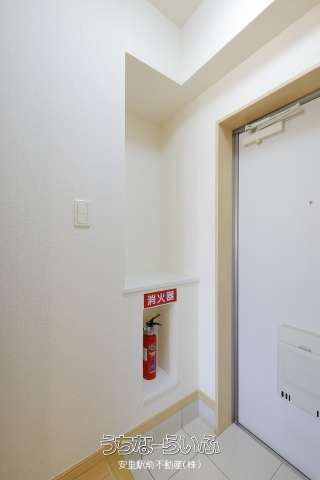1LDK Apartment for Rent in Uruma, Okinawa - M's Garden II - Thumbnail 3