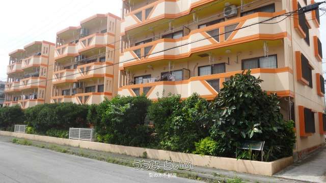 24-Unit Apartment Building for Sale in Awase, Okinawa City - Thumbnail 3