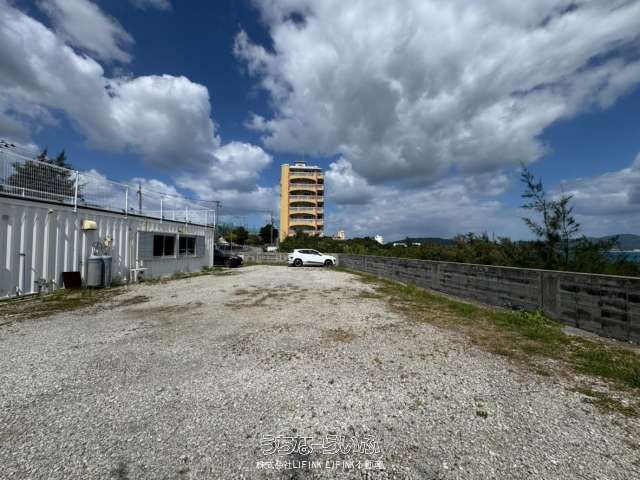 Ocean View Land for Sale in Uruma, Okinawa - 736 sqm - Thumbnail 2