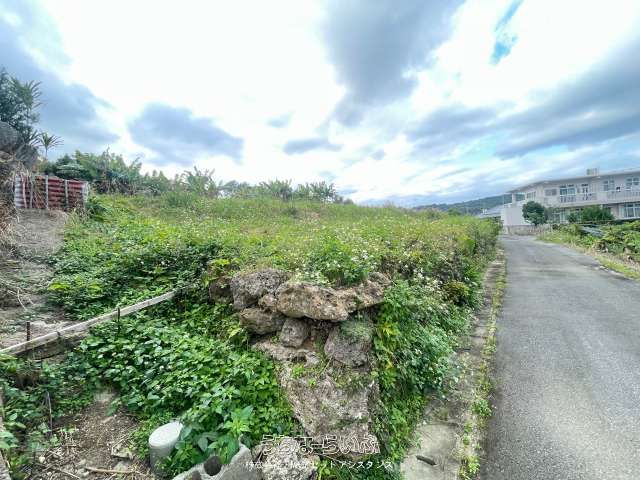 330.57m² Land for Sale in Sashiki, Nanjo City, Okinawa - Thumbnail 3