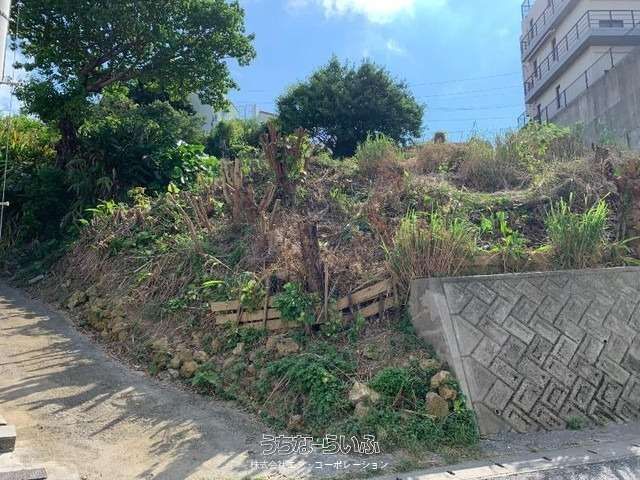 414 sqm Corner Land Plot for Sale in Urasoe, Okinawa - Thumbnail 2