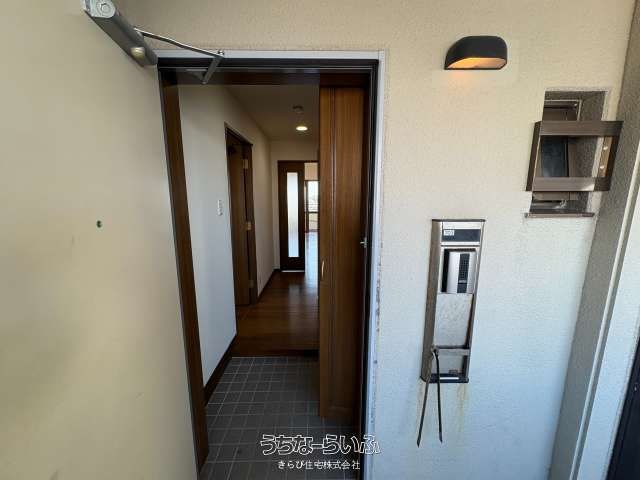 Lions Mansion Gushi 3LDK Apartment for Rent in Naha, Okinawa - Thumbnail 2