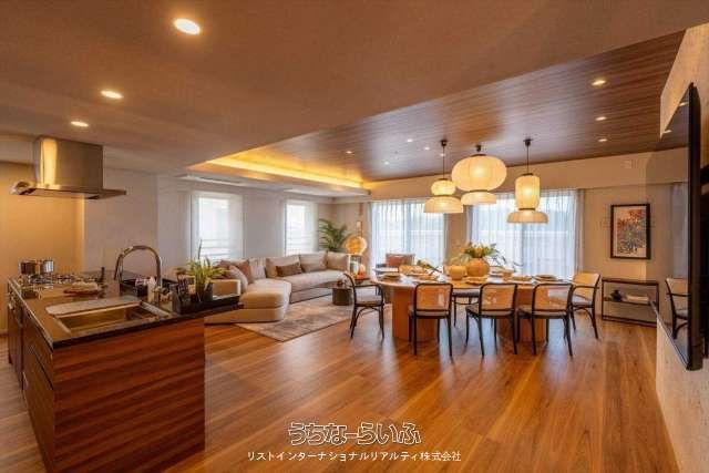 Premist Shuri Kinjo-cho 3LDK Apartment with 75 sqm Roof Balcony - Thumbnail 4